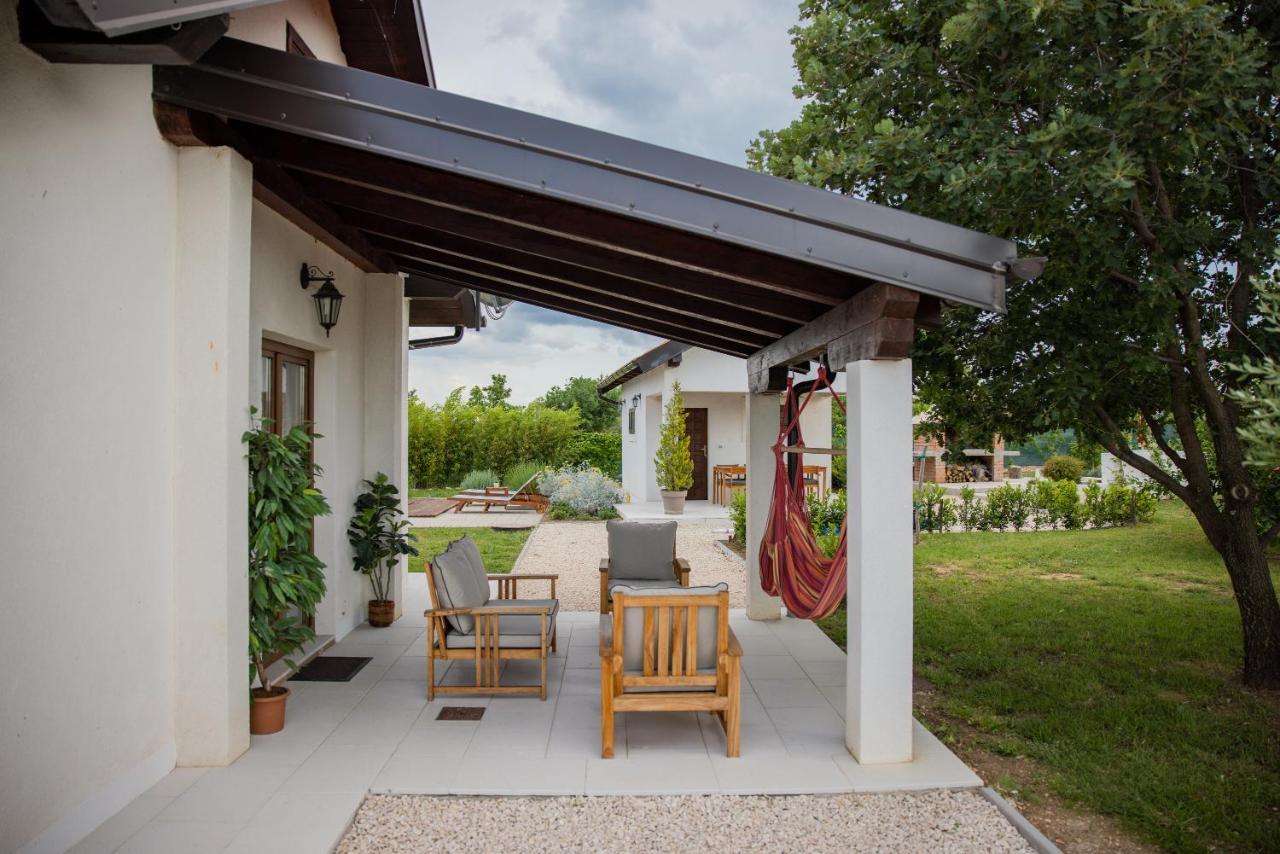 Villa Ena With Pool & Jacuzzi Donji Kasic Exterior photo